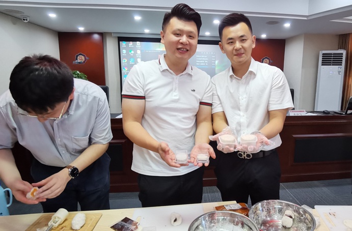 共青團(tuán)南昌市政建設(shè)集團(tuán)有限公司委員會(huì)舉辦了“承傳統(tǒng)文化，享團(tuán)圓美滿”中秋主題活動(dòng)6912.jpg