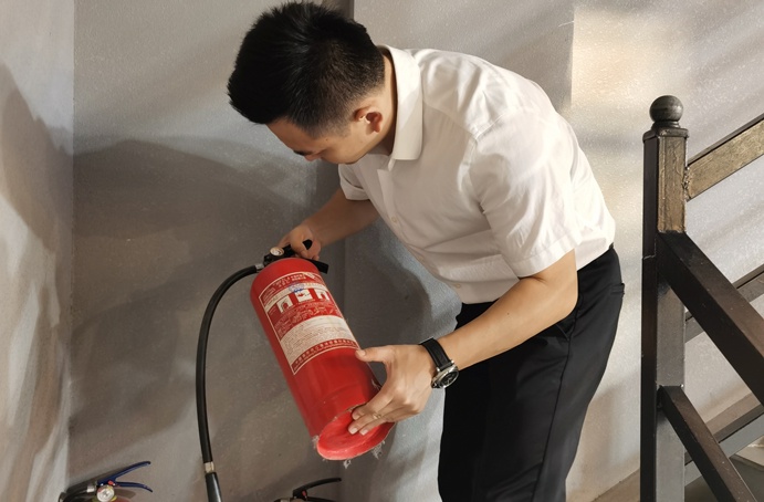 領(lǐng)導(dǎo)班子深入掛點(diǎn)項目督導(dǎo)項目建設(shè)和安全生產(chǎn)