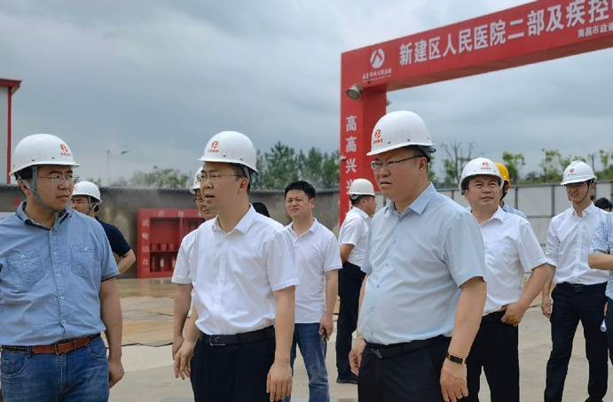 新建區(qū)委常委、常務(wù)副區(qū)長(zhǎng)賈中強(qiáng)到新建區(qū)職業(yè)技術(shù)學(xué)校新校區(qū)建設(shè)項(xiàng)目、新建區(qū)人民醫(yī)院二部及疾控中心項(xiàng)目調(diào)研